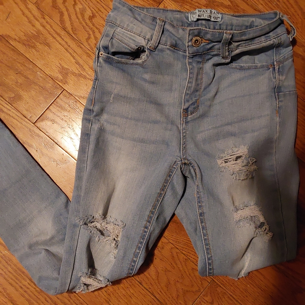 Butt enhanced jeans, CUTE!!